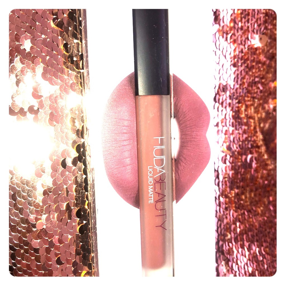 HUDA BEAUTY